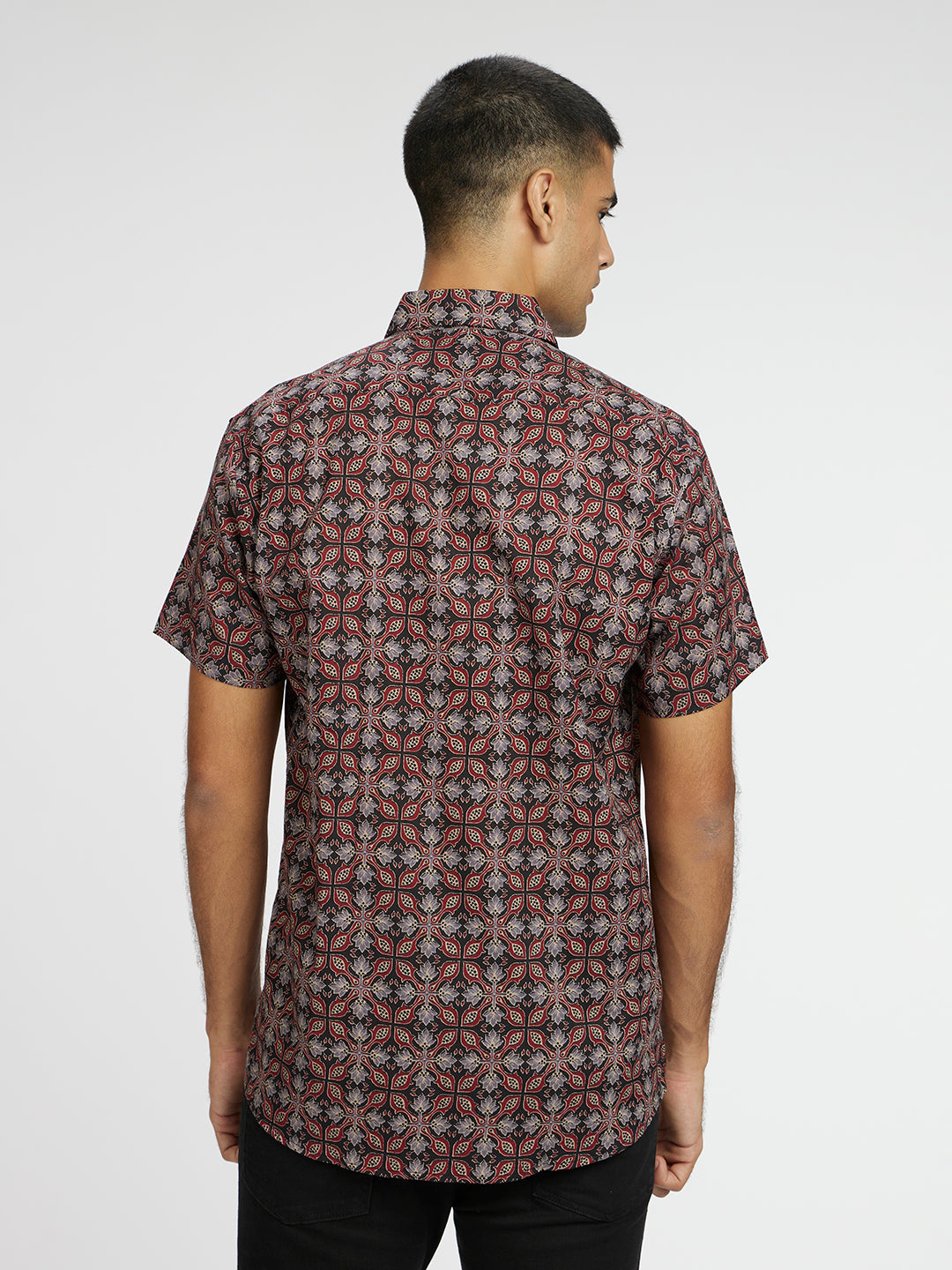 Model facing backwards wearing Ethnic Ajrak Printed Halfsleeves Cotton Shirt by Brand Patrah