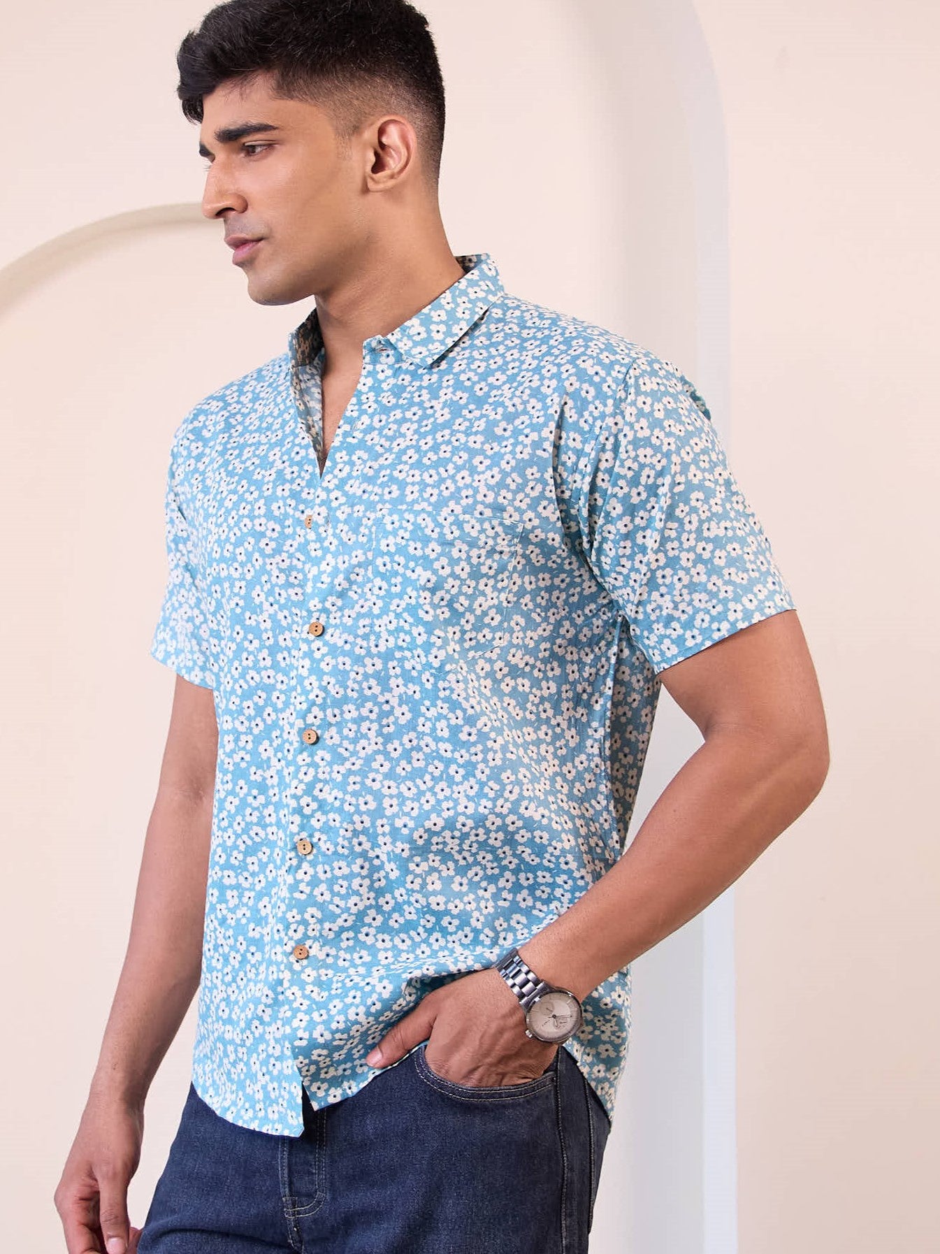 Men’s stylish printed shirt for casual outings