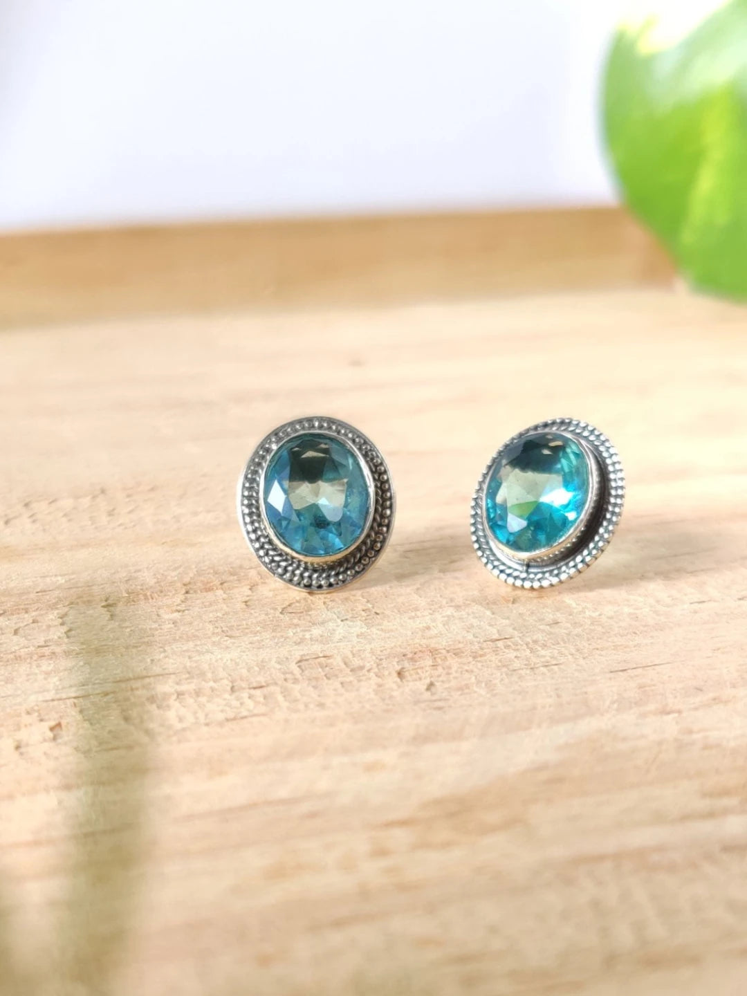 925 Oval Studs (Shine Blue)