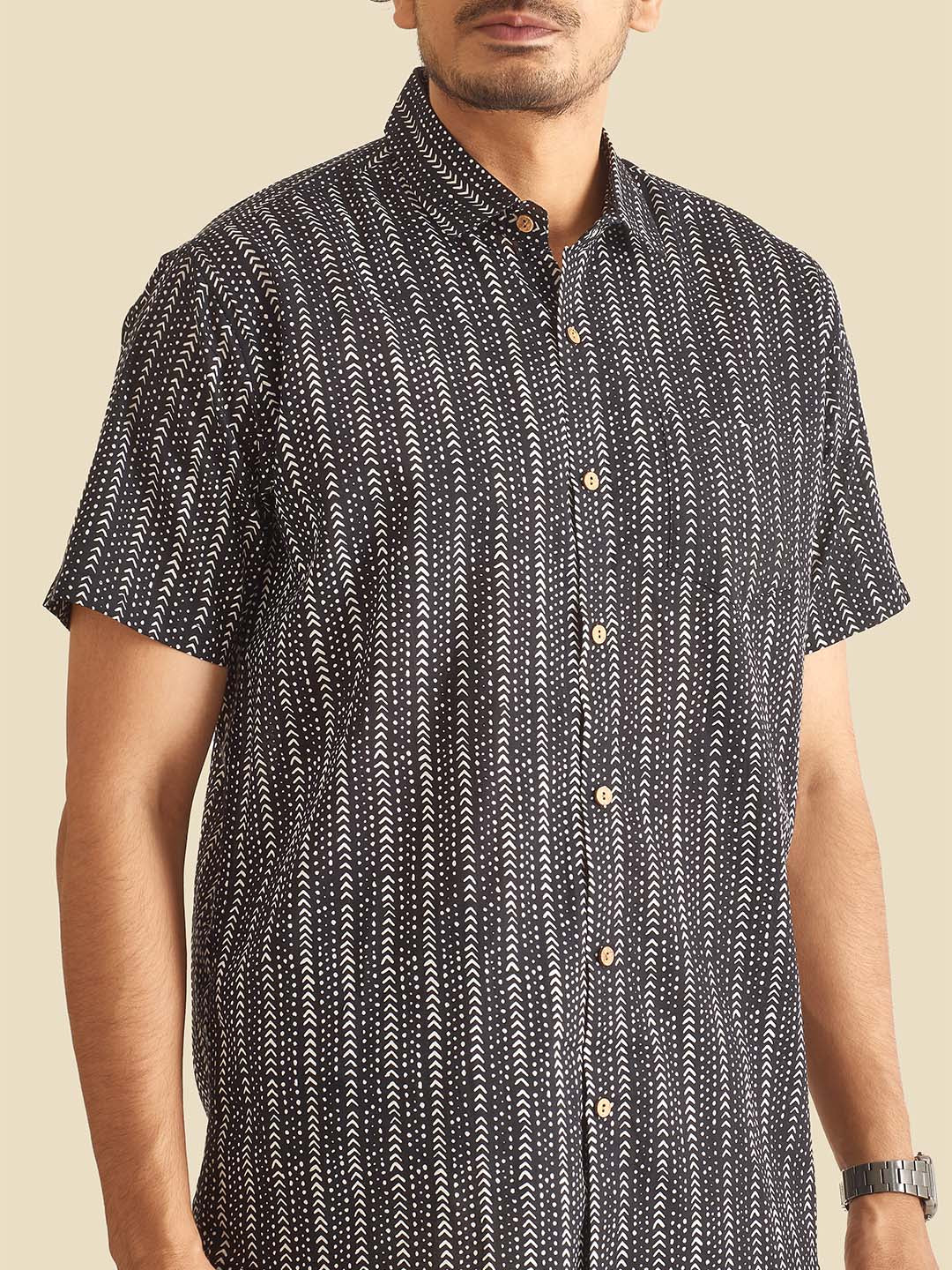 Black Designer Stripes Printed Halfsleeves Cotton Shirt