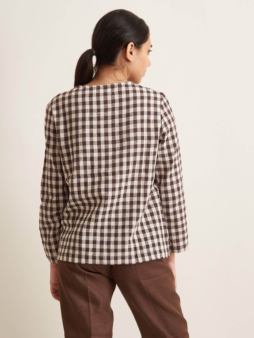 Collarless checkered shirt