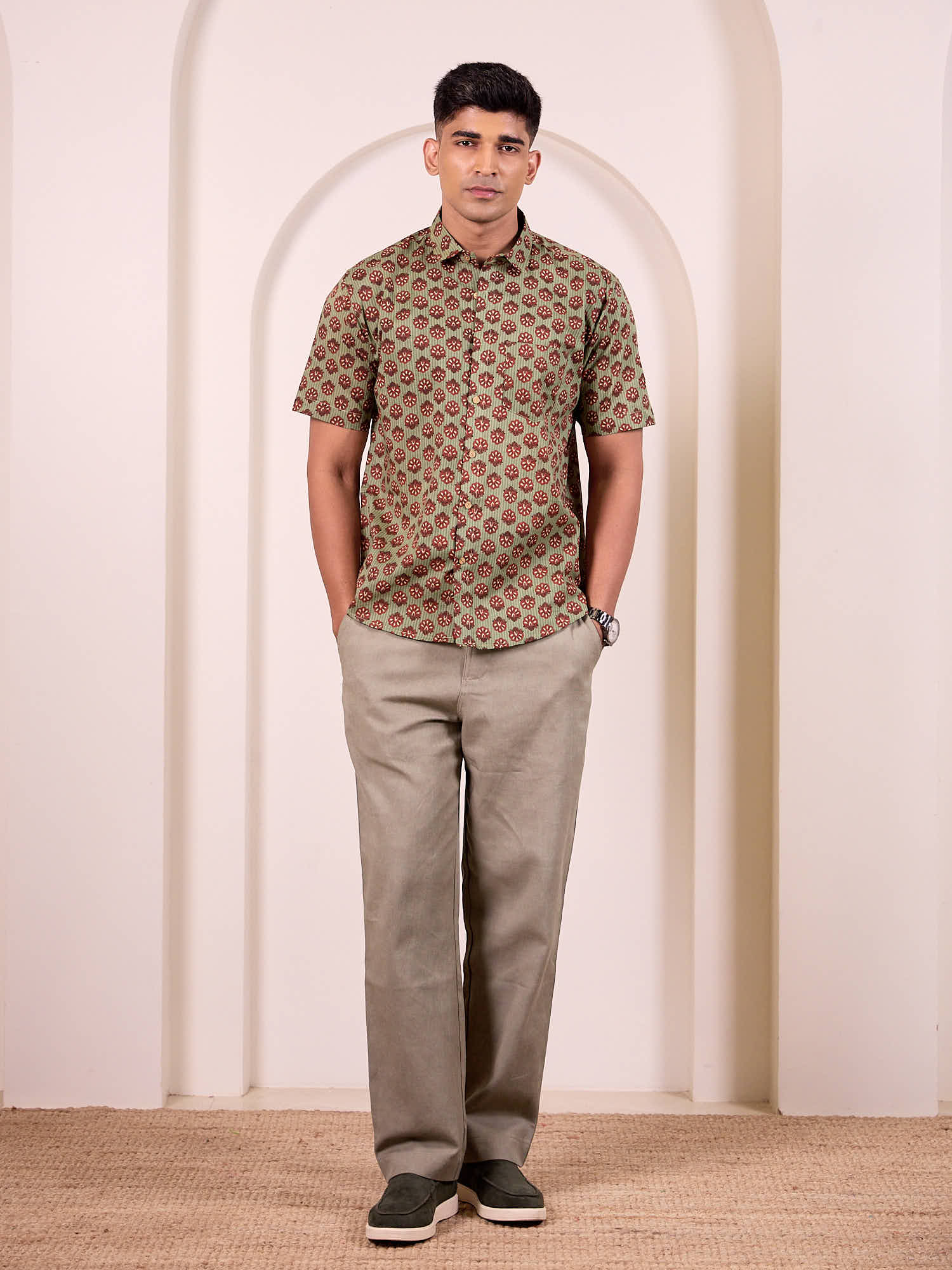 Model wearing Vintage Floral Print Cotton Shirt 