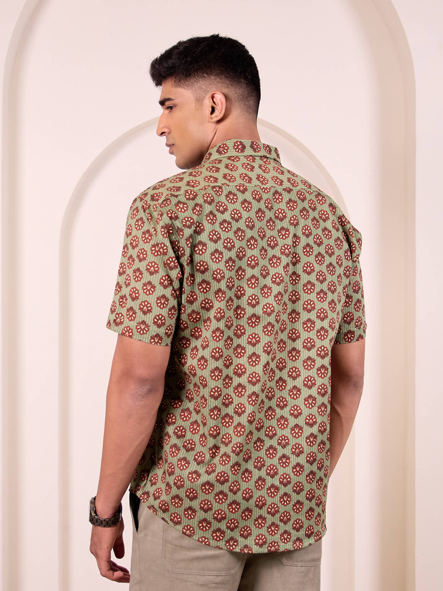 Model facing backwards wearing Vintage Floral Print Cotton Shirt