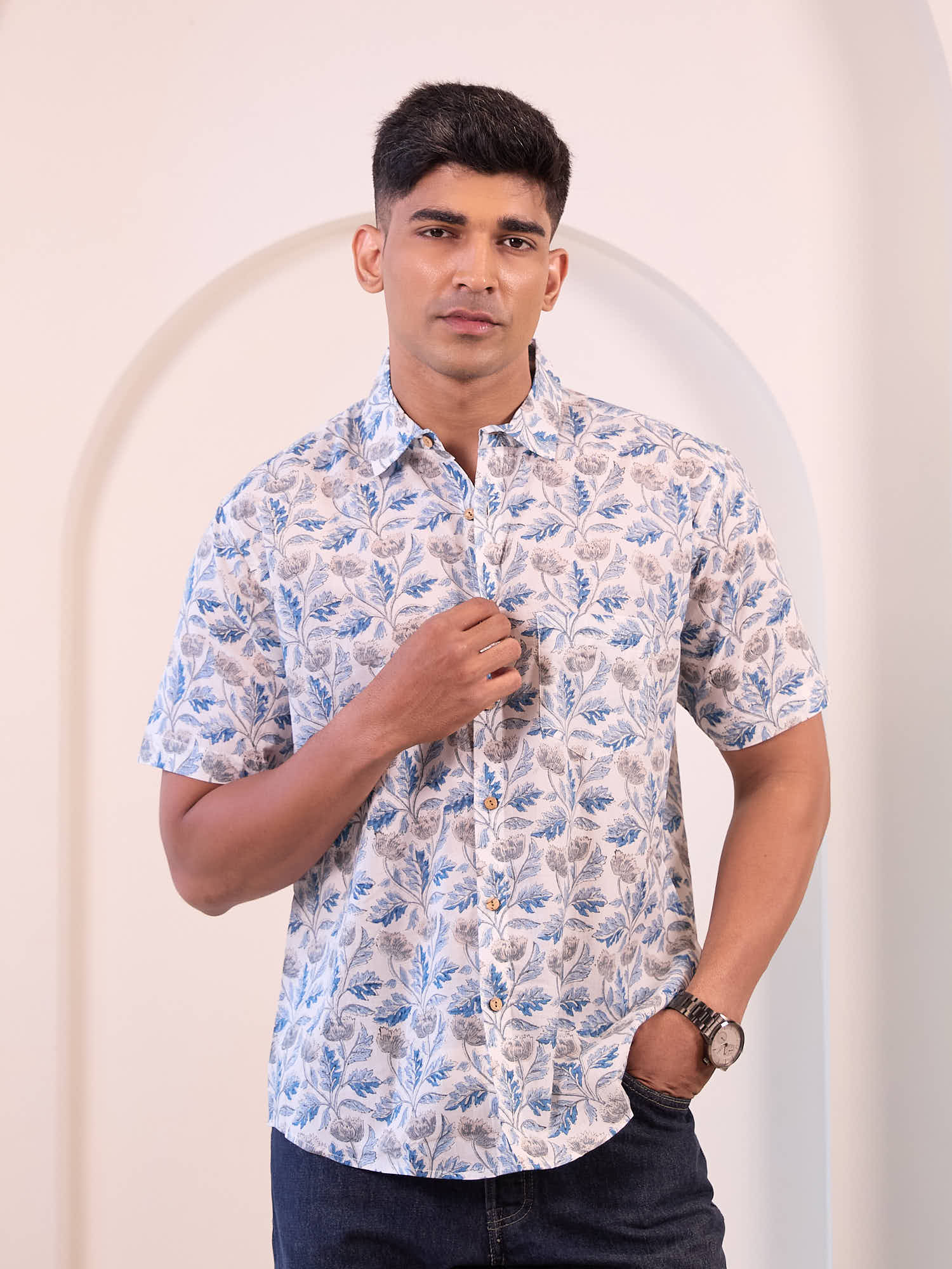 Men’s stylish printed shirt for casual outings