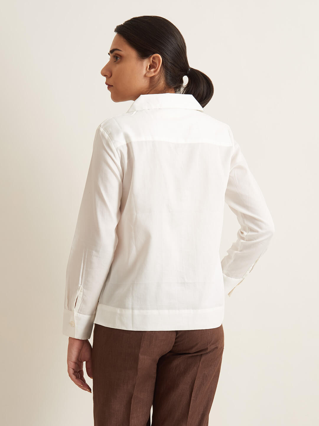 Notch collar shirt